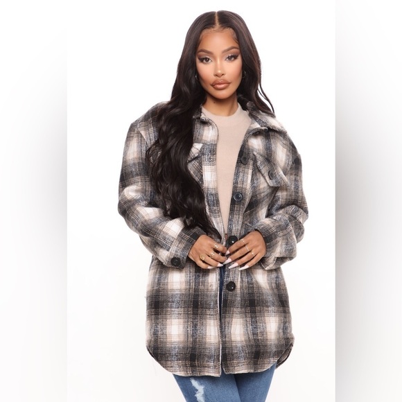 055. Forever 21 Fully Lined Shacket Classic Cream/Black/Tan Plaid Size Small - Picture 7 of 7